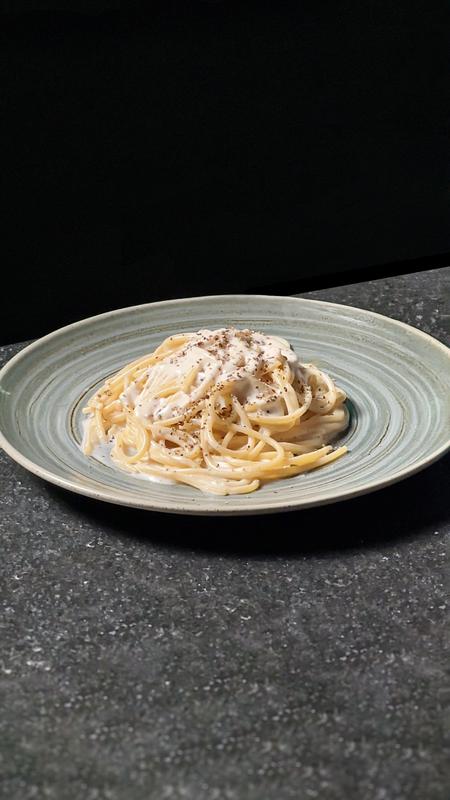 Schmackhafte Wissenschaft: Die perfekte Cacio e Pepe Pasta, hier zubereitet am Institute of Science and Technology Austria (ISTA) in Klosterneuburg.