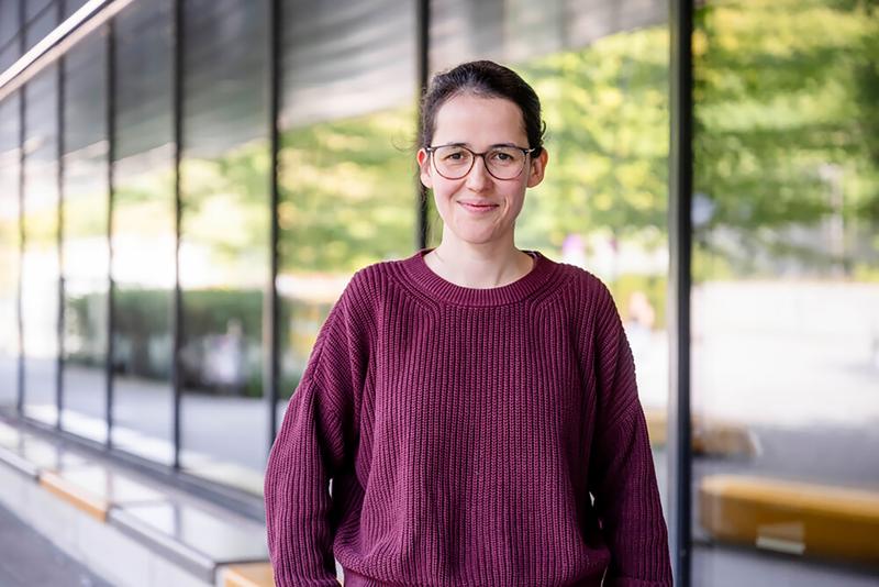 Maike Metz-Peeters hat untersucht, ob ein Tempolimit auf deutschen Autobahnen Verkehrsunfälle reduzieren würde.