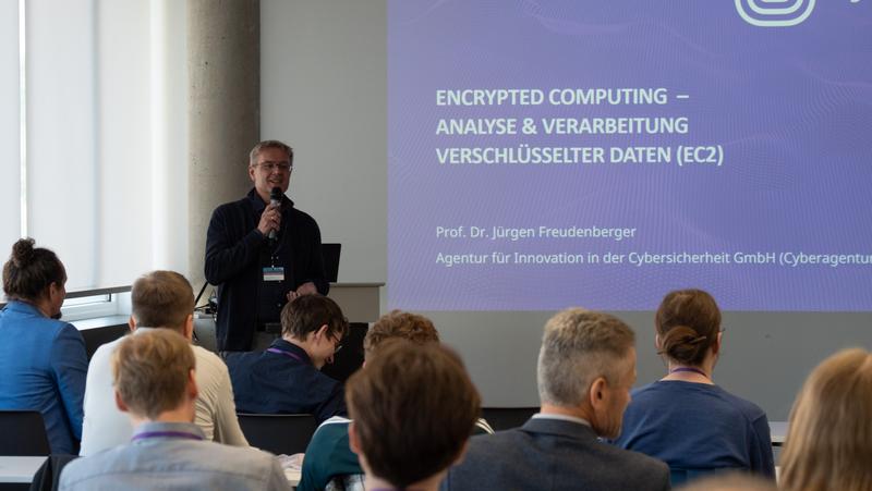 Prof. Dr. Jürgen Freudenberger opened the specialist event on the Encrypted Computing (EC2) research programme in Halle. 