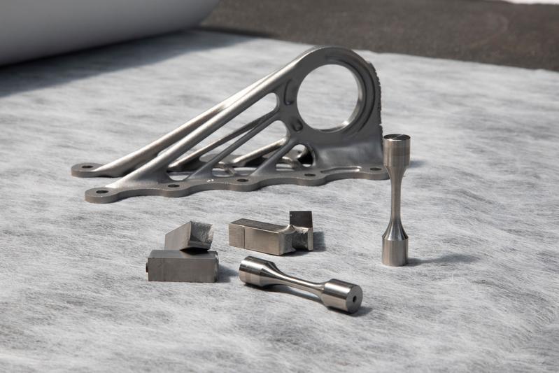 Unterschiedliche Proben aus dem 3D-Drucker: Welche Eigenschaften hat das Material? 