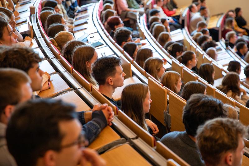 Herzlich willkommen: MHH und AStA begrüßen mehr als 600 „Erstis“ in elf Studiengängen.