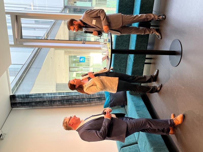 Dr. Jörn Becker (l.), Leiter der BGZ-Forschungsabteilung, und Dr. Maik Stuke (r.), Leiter des BGZ.lab, erläuterten im Interview die Aufgaben und Ziele der BGZ-Forschungsabteilung sowie des BGZ.lab.