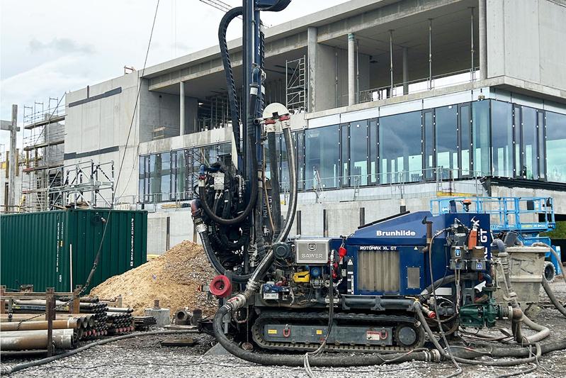 Doppelkopfbohrgerät für Geothermie- und Brunnenbohrungen in Schkeuditz