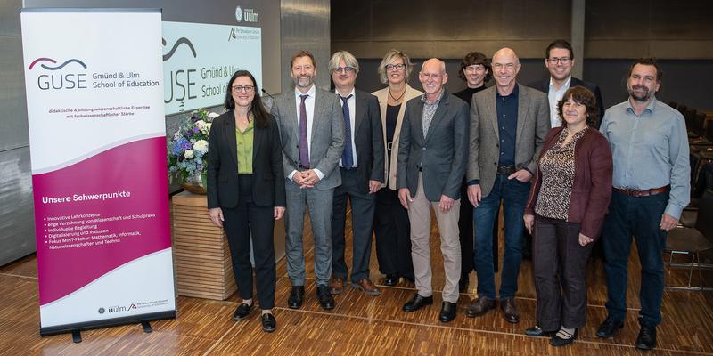Die Akteurinnen und Akteure der Gmünd Ulm School of Education bei der Auftaktveranstaltung an der Uni Ulm 