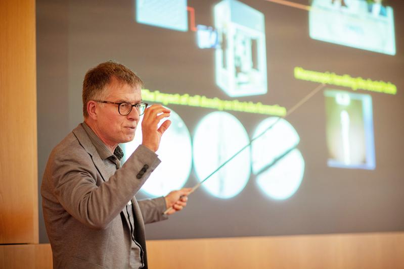 Prof. Jan Tuckermann ist einer der Sprecher des i3R-Zentrums