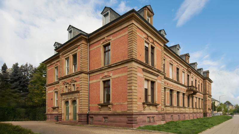 Gründerzeit-Erbstück im Aufwind: Das ehemaligen Botanische Institut des KIT an der Karlsruher Kaiserstraße 2a/2b wird bis 2027 generalsaniert. 