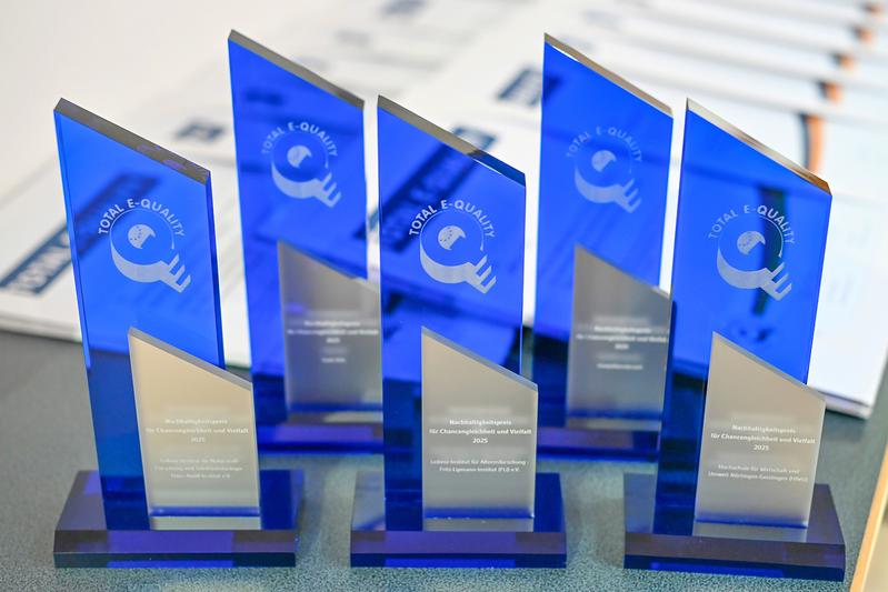 This year, the association TOTAL E-QUALITY Deutschland e. V. awarded five organizations, including Leibniz-HKI, with a Sustainability Prize.