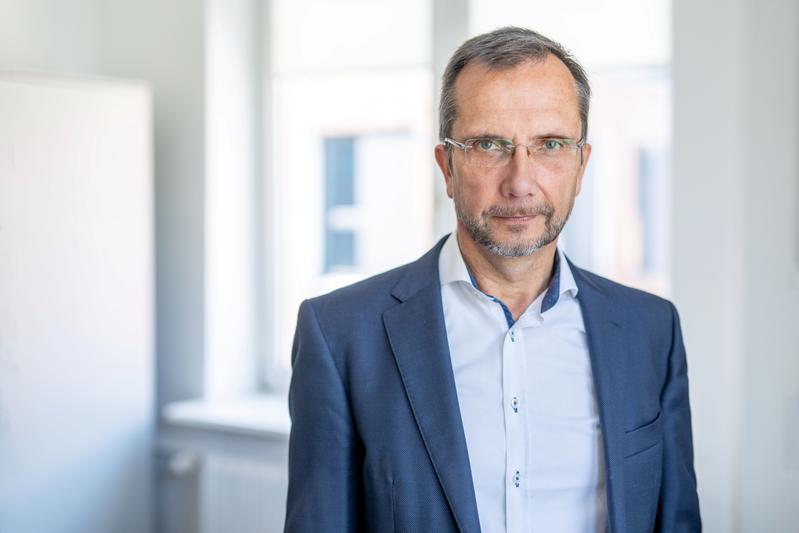 „Wer Energiewende macht, muss auch miteinander schnacken!“, sagt Prof. Dr.-Ing. Frank Osterwald, Geschäftsführer der EKSH. „Seien Sie dabei und lassen Sie sich für Ihre Energiewendeprojekte inspirieren!“