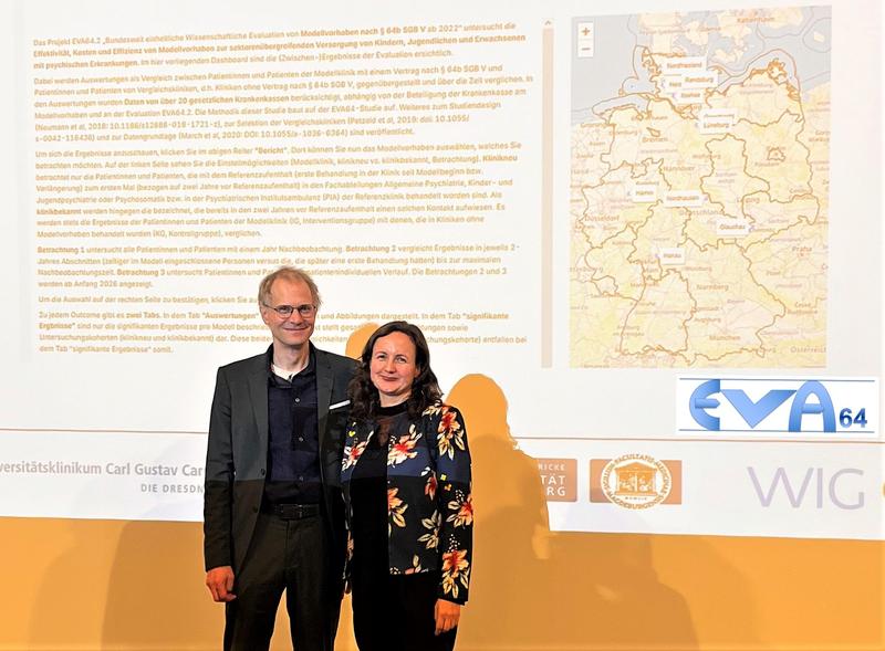 Dr. Anne Neumann, Projektleitung EVA64.2 und Leiterin im Fachbereich Seelische Gesundheit am ZEGV, und ZEGV-Leiter Prof. Jochen Schmitt.