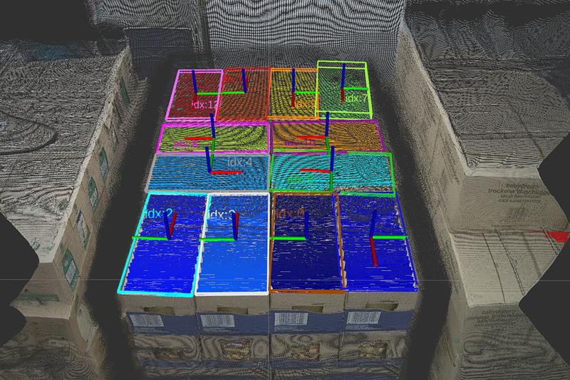 Paketerkennung und Greifpunktbestimmung im Einsatz