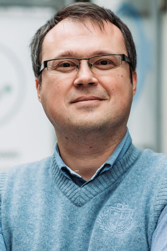 Pilzforscher Dr. Andrey M. Yurkov vom Leibniz-Institut DSMZ