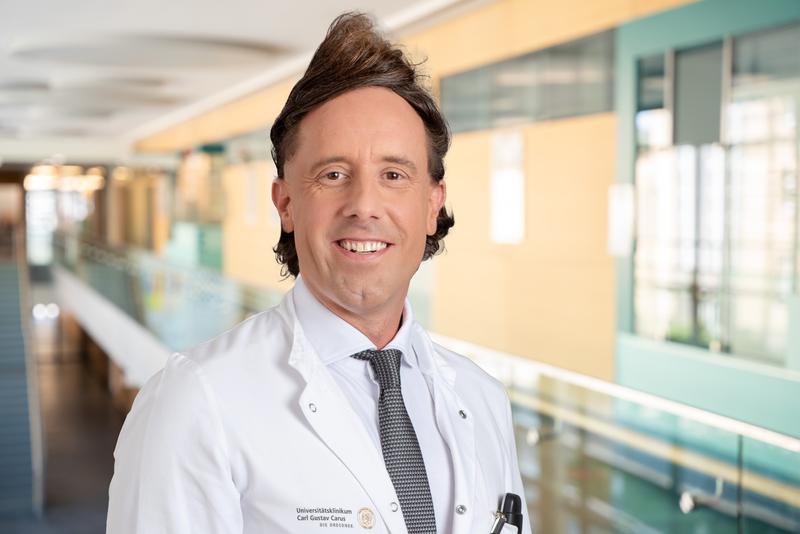 Porträtfoto von Prof. Timo Siepmann