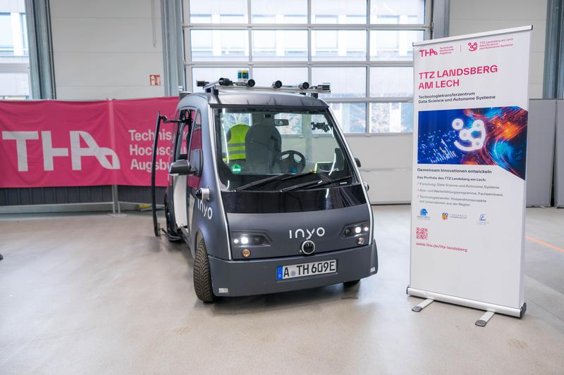 Das Forschungsfahrzeug der Technischen Hochschule Augsburg 