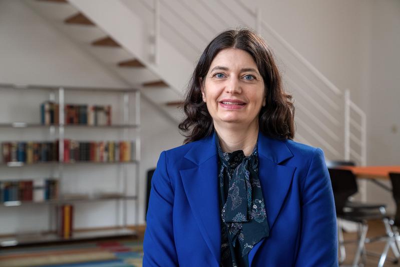 Professor Carolin Häussler