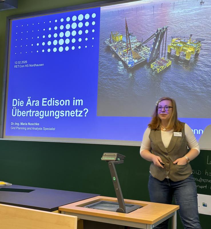 Dr. Maria Nuschke (TenneT) spricht über die „Edison-Ära im Übertragungsnetz“ und die Transformation durch Hochspannungsgleichstromübertragung (HGÜ)