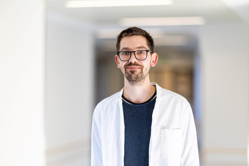 Biochemist and molecular biologist Gregor Dombrowsky is the lead author of the study published in Genome Medicine. 