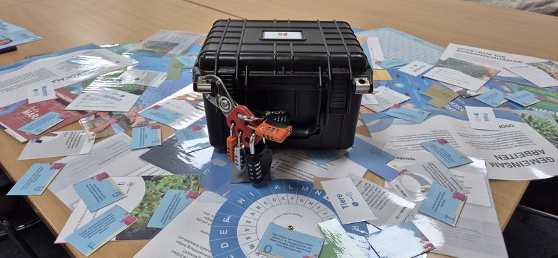  The escape game ‘Mila and the Secret of the Reef’ embeds puzzles about environmental factors, data analysis, misinformation about reef protection and social dialogue into a narrative scenario.