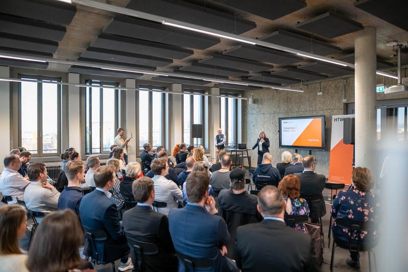 Preisverleihung im Kreativzentrum der HTW Dresden