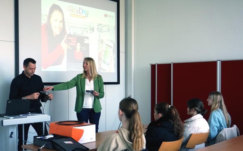 Girls'Day an der DHBW Karlsruhe: Fake News