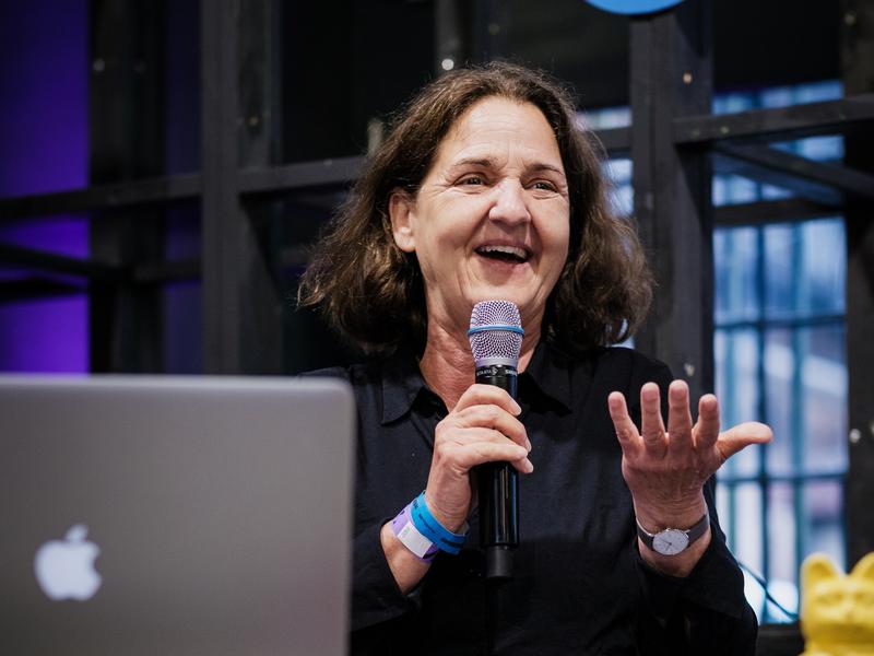 Ob Vorträge, Workshops oder Interviews: Ute Schmid gestaltet ihre Kommunikationsaktivitäten dialogorientiert. 