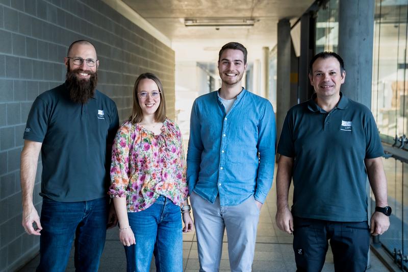 Das Forschungsteam der OTH Regensburg arbeitet an neuen Ansätzen zur Prävention und Behandlung von Beckenbodenbeschwerden. Von links: Prof. Dr. Sebastian Dendorfer, Ina Kasberger, Nikolas Förstl, Dr. Franz Süß.