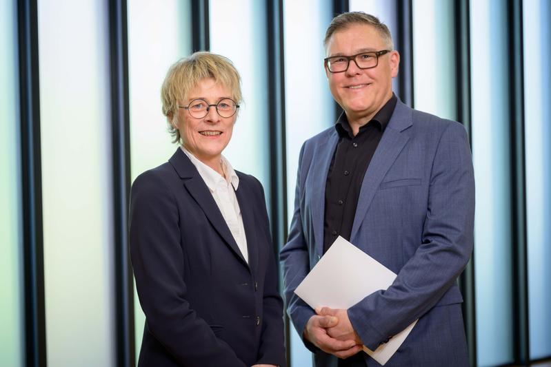 Renate Kirchhoff, Alexander Becker