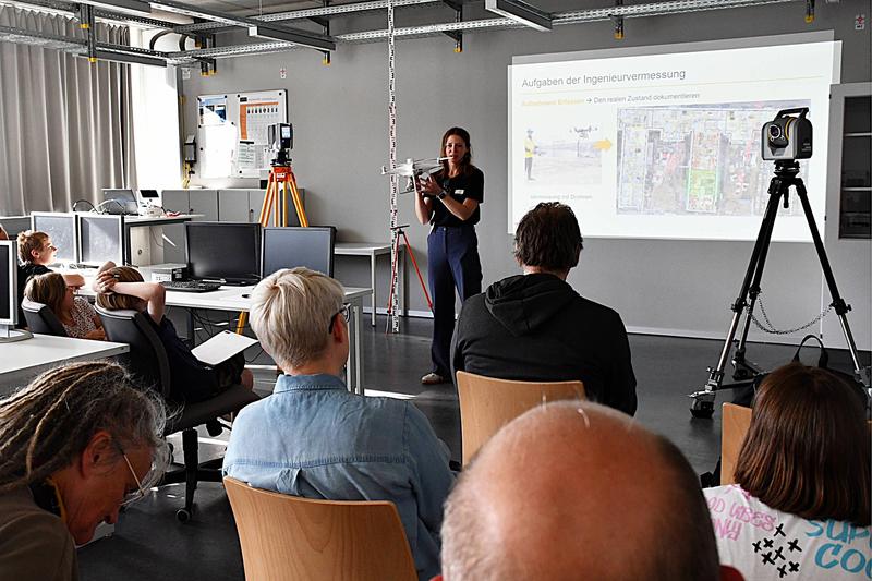 Beim 3D-Laserscanning konnten Besucherinnen und Besucher erleben, wie mit Millionen Messpunkten in kürzester Zeit digitale Modelle erzeugt werden. 