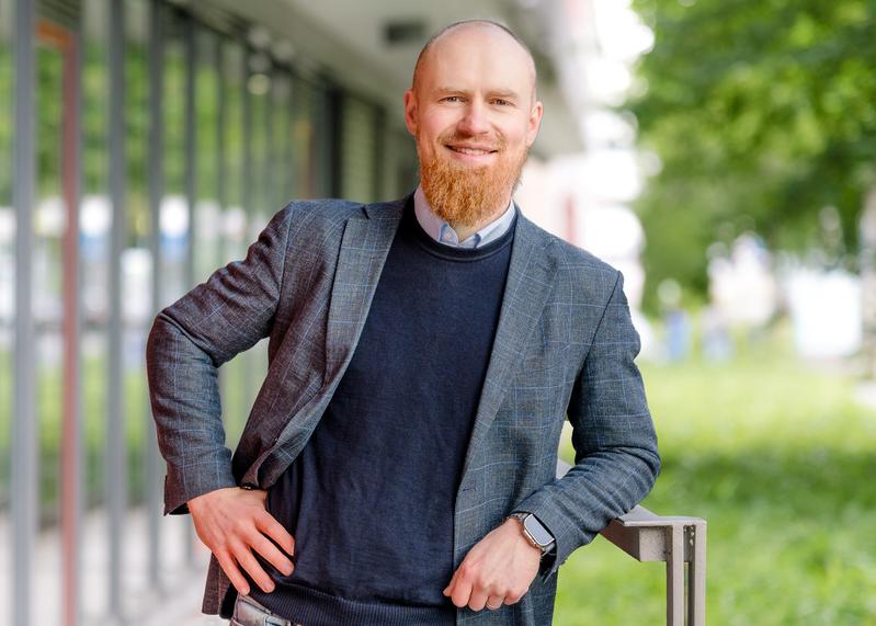 Der Bonner Forschende Jun-Prof. Maximilian Billmann ist an einer Karte der Gen-Wechselwirkungen maßgeblich beteiligt.