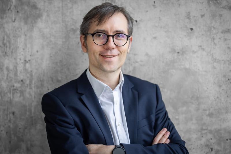 Professor Dr. Michael Römer von der Fakultät für Wirtschaftswissenschaften der Universität Bielefeld.
