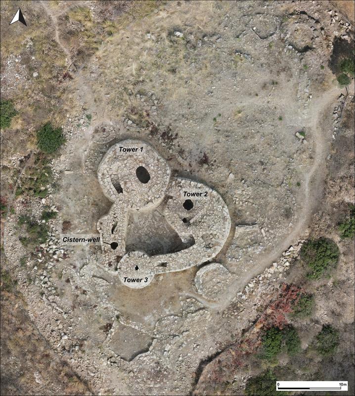 The Nuragic complex of Barru with the location of the cistern-well. The multi-towered nuraghe is surrounded by predominantly circular huts.