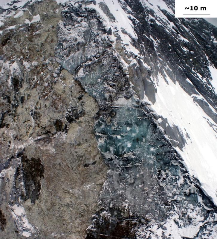 Pizzo Cengalo, Bondo, GR: Nach dem Bergsturz 2017 kam massives Klufteis zum Vorschein.