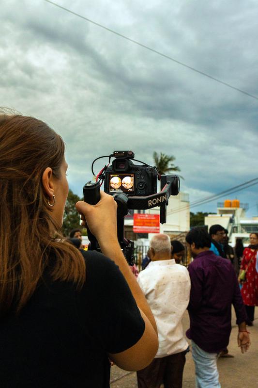 Filmen vor Ort in Bangalore 