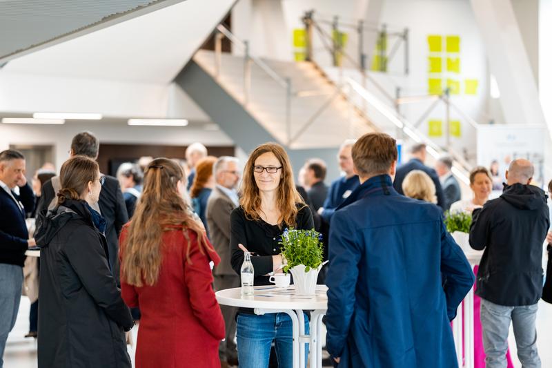 Das HWM Update 2026 an der Hochschule Osnabrück bot mit Plenarvorträgen und Workshops eine Plattform für den Austausch über aktuelle Entwicklungen im Hochschul- und Wissenschaftsmanagement