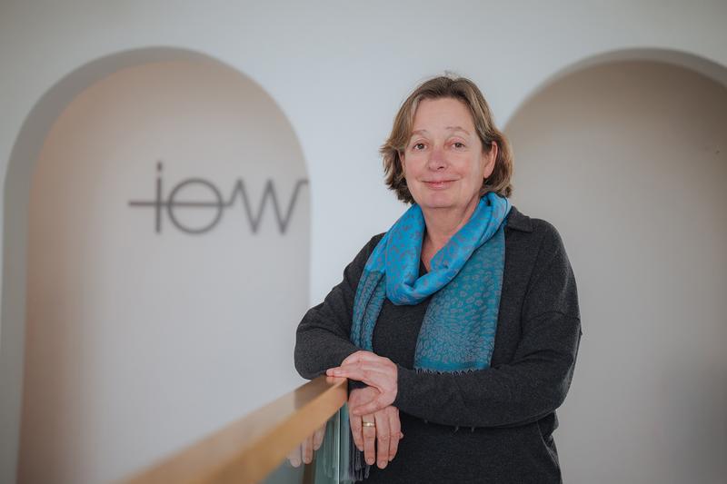 Heide Schulz-Vogt, Direktorin des IOW, eröffnet die diesjährige Reihe der Warnemünder Abende am 9.7.2026 mit einem Vortrag über für die Ostseegesundheit sehr wichtigen sulfidoxidierenden Bakterien.