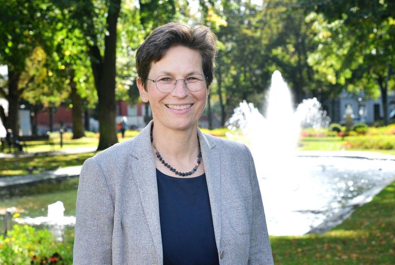 DGP-Präsidentin Prof. Dr. Claudia Bausewein: Über ein Drittel der Patient:innen in den letzten sechs Monaten übertherapiert.