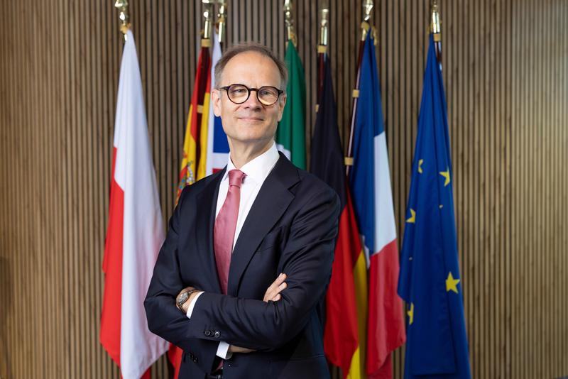 Professor Thomas Jeanjean