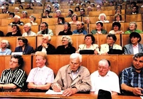 Das Chemnitzer Seniorenkolleg gehört heute zu den bestbesuchten Lehrveranstaltungen an der Universität. Im neuen Semester stehen insgesamt 14 spannende Vorträge auf dem Vorlesungsprogramm. Foto: TU Chemnitz