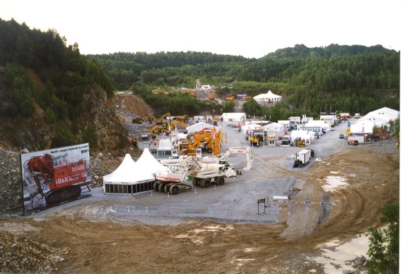 STEINEXPO - die zentrale Messe der Baustoff-Industrie, ein Bild der Messe in Wülfrath aus dem Jahr 1999.