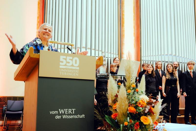 Rektorin Karla Pollmann eröffnete beim traditionellen Dies Universitatis das Wintersemester 2026/27 sowie die Feierlichkeiten zum 550. Jubiläum der Universität Tübingen. 