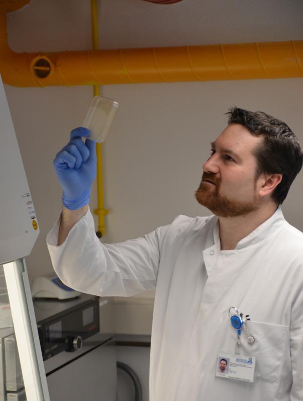 Dr. Olaf Tyc