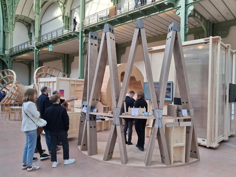 Das Konstruktionsmodell des geplanten Pfalzturm-Projektes auf dem internationalen Holzbau-Forum in Paris im Februar 2026