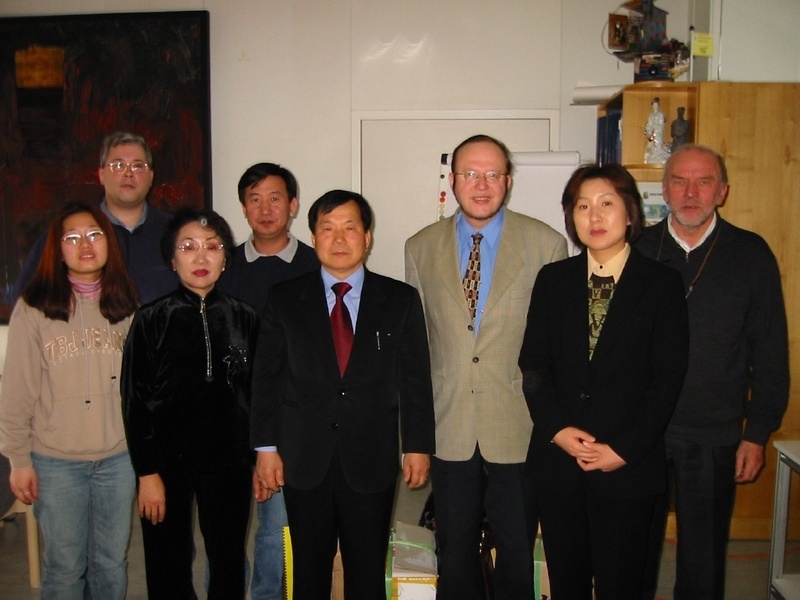 Korean. Studentin, Pascal Cromm (Leiter AAA), Frau Choi, Herr Dr. Choi (Vice-President Chodang-University), Rektor Prof. Dr. Dr. Hering, Prof. Dr. Hilz