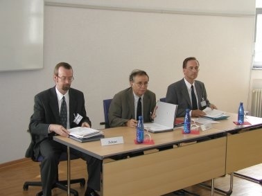 Prof. Dr. Jan Ziekow, der Vorsitzende Prof. Dr. Hanns H. Seidler und der 2. Vorsitzende Sigurd Lettow (v.l.)
