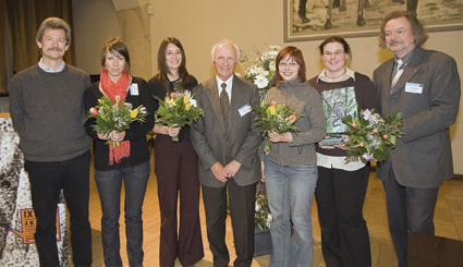 Auf dem Foto (v. rechts): Dr. Olaf Kahl, Marion Blaschitz, Caroline Burri, Prof. Dr. Christian Kunz, Katrin Haupt (stv. f. Corinna Siegel), Evelyn Rossmann (1.Platz) und Dr. Jochen Süss  