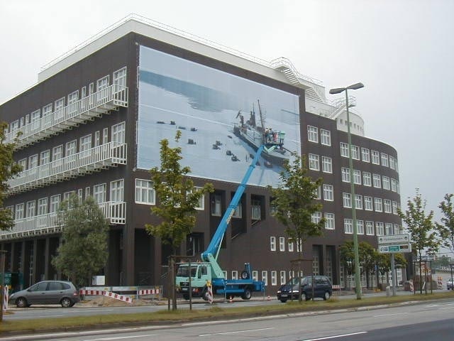 Base Camp. Eine Installation der Künstlergruppe "Polarfront" aus Anlass der Großveranstaltung "Eis und Meer" in Bremerhaven.