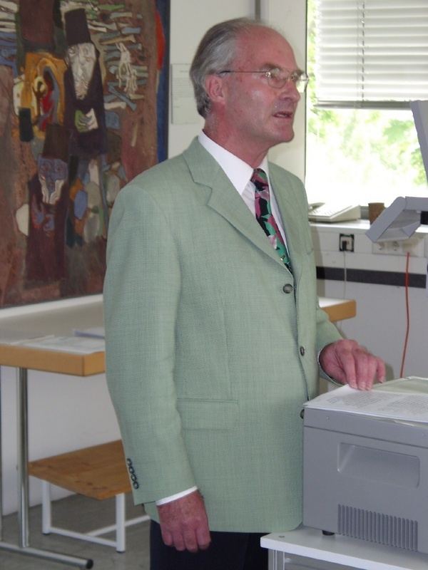 Kreishandwerksmeister Manfred Schneider an der FH Aalen.