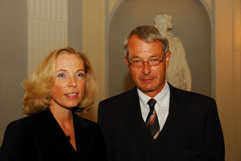 Dorothee Dzwonnek, neue DFG-Generalsekretärin, und ihr Amtsvorgänger Reinhard Grunwald 