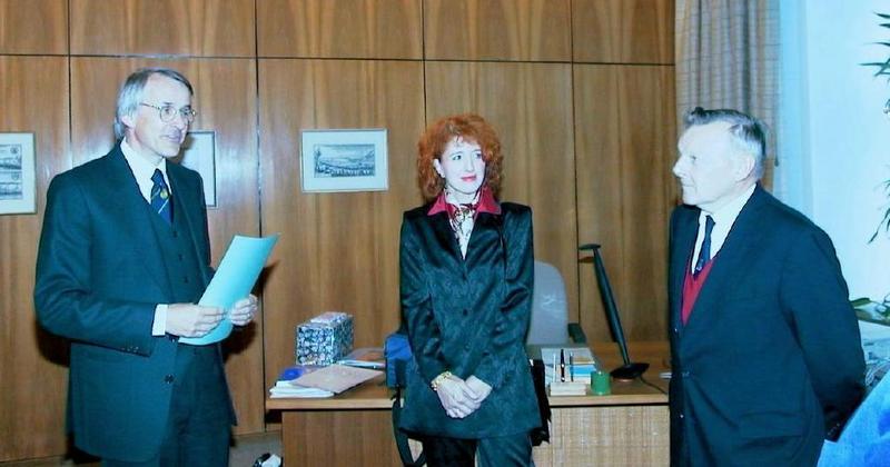 Bei der Verabschiedung v.l.n.r: Professor Dr. Ernst Schaumann, Frau Dr.-Ing. Susanne Mordike, Professor Dr. phil. Barry Leslie Mordike.