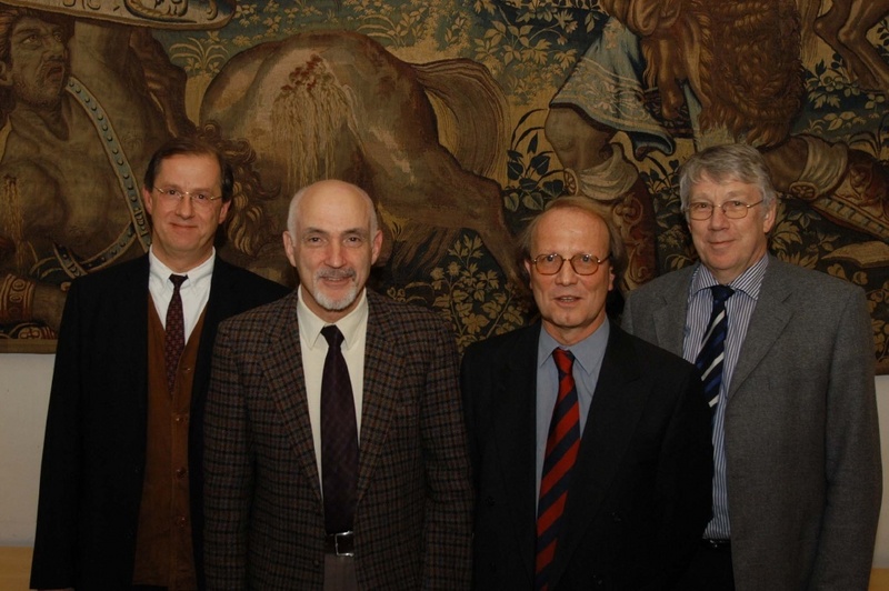 Rektor Prof. Schmidt (2.v.links) mit den neuen Prorektoren Prof. Berdel, Prof. Müller-Funk und Prof. Züchner (v.l.n.r.)