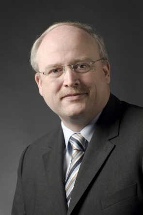 Dr. Alexander Kurz, kaufmännischer Geschäftsführer und stellvertretender Vorstandsvorsitzender im Forschungszentrum Karlsruhe
